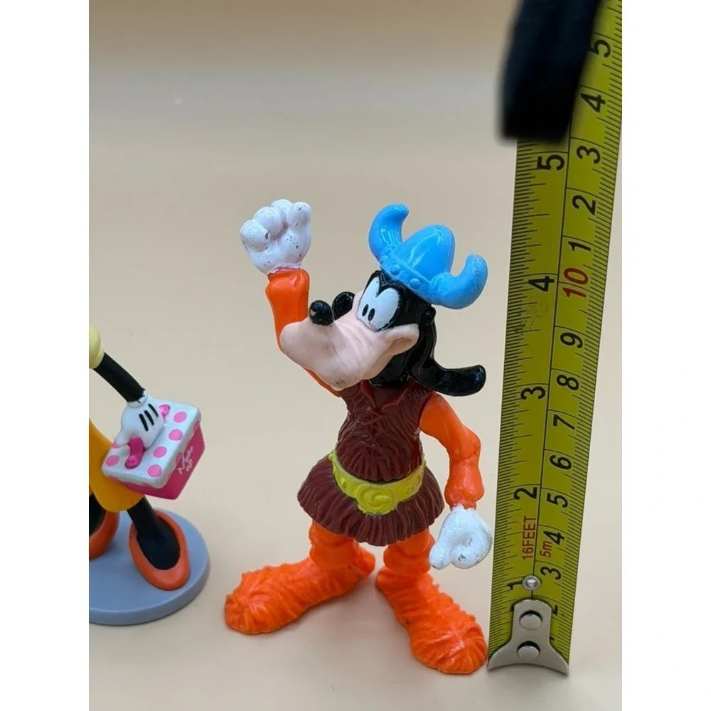 Disney Mickey Mouse Daisy Duck Goofy PVC Figure Lot of 3 Figurines